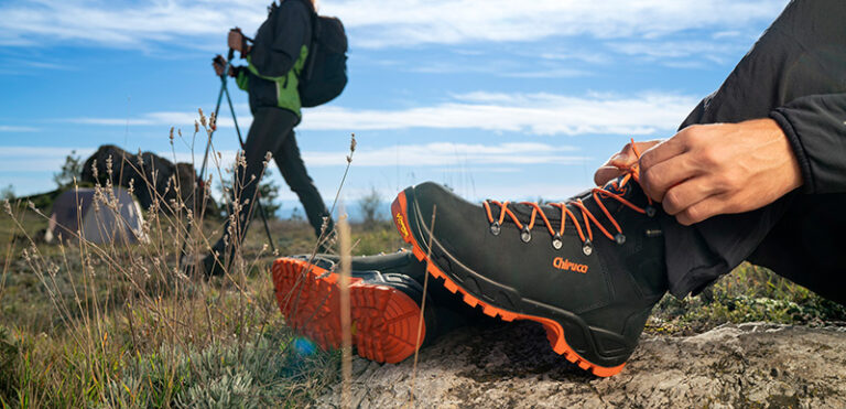 Walk better: Tips for maintaining correct posture on your hikes