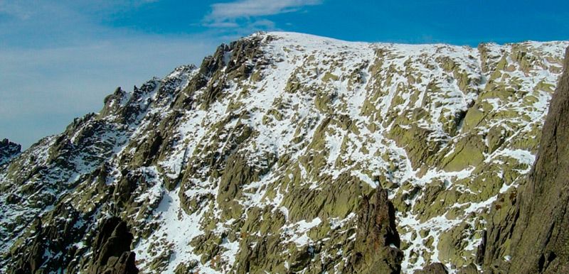 Ruta de Senderismo: Almanzor y Galana