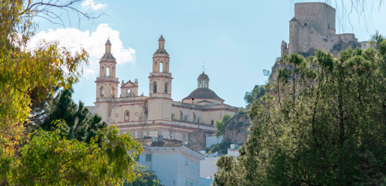 Senderos históricos: caminando por la historia y la cultura