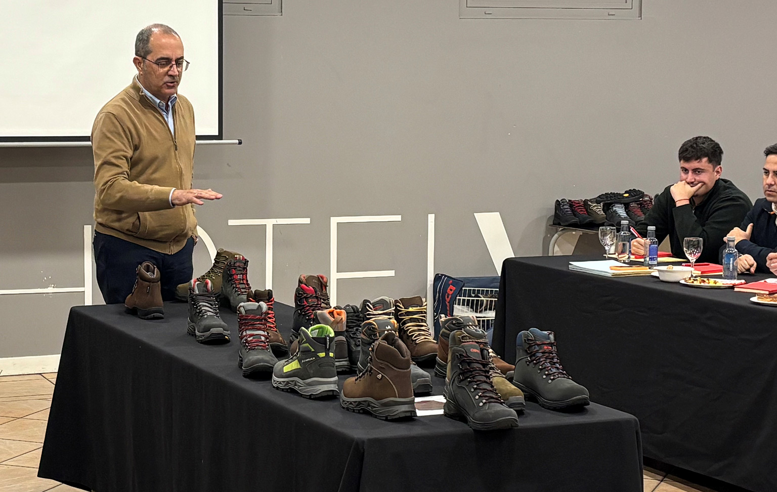 Chiruca presenta sus novedades 26/27 en su convención comercial anual